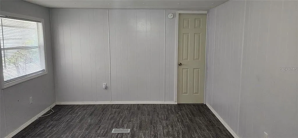 2 bed, 1.5 bath, 523 sqft, $1,350 — Photo 3