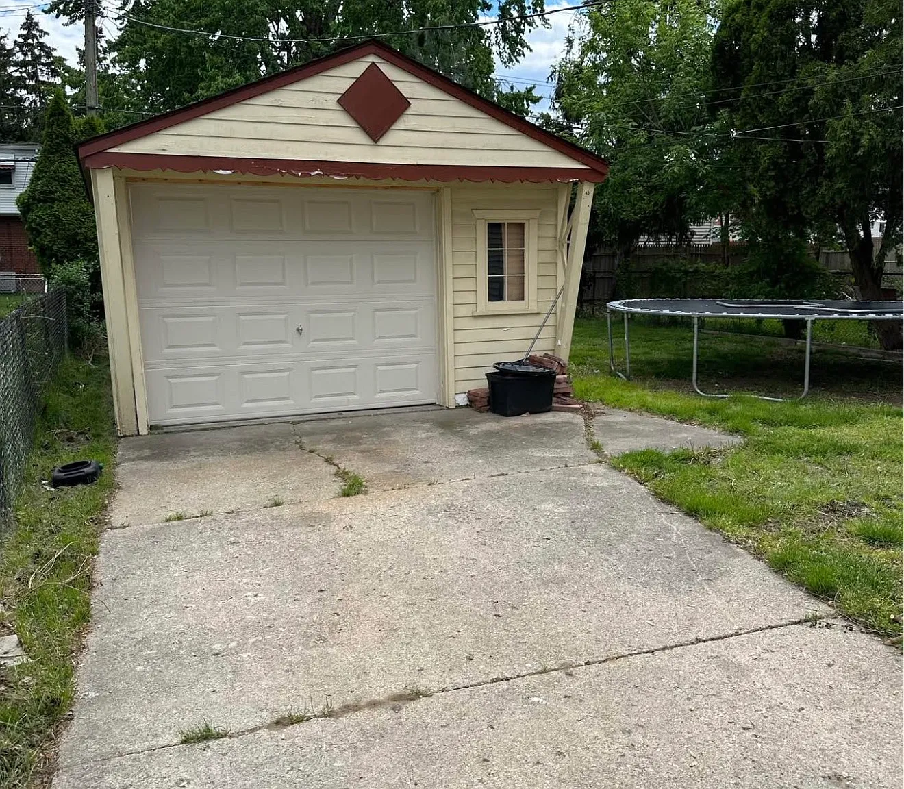 3 bed, 1086 sqft, $1,500 — Photo 2