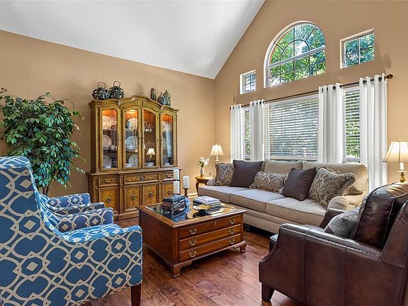 5th image of 2116 Brugge Ct