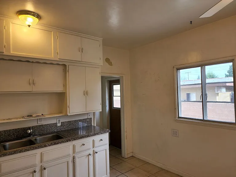 5733 Fair Ave #5733 — Photo 17