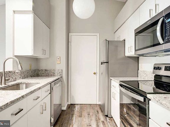 4th image of 7705 Lafayette Forest Dr APT 32