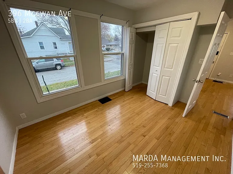 396 McEwan Ave — Photo 5