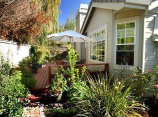194 Windsor Dr, Petaluma, CA 94952