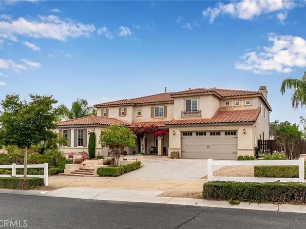 129 Breeders Cup Pl, Norco, CA 92860