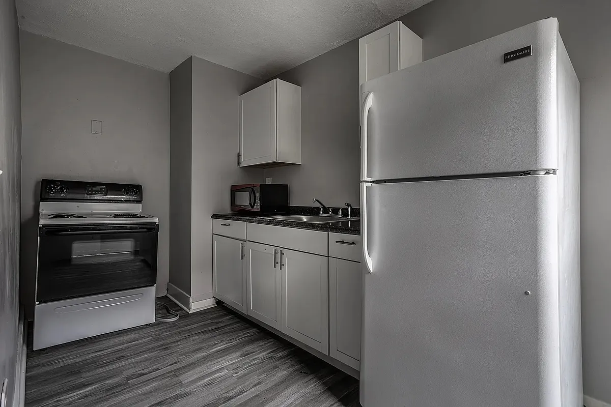 Building Photo - 710 King Ave #4