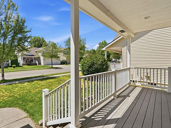 2nd image of 4139 Stonington Ln
