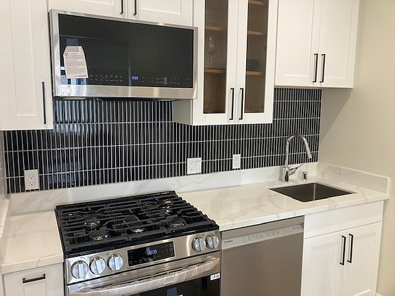 5th image of 456 Union St #A
