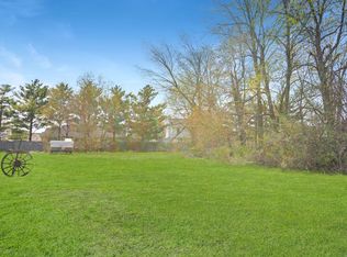 7 Fox Run, Leroy, IL 61752