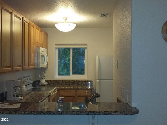 3rd image of 639 Ocean Park Ln #252
