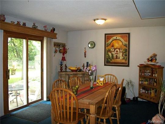 4th image of 1079 Apple Blossom Dr
