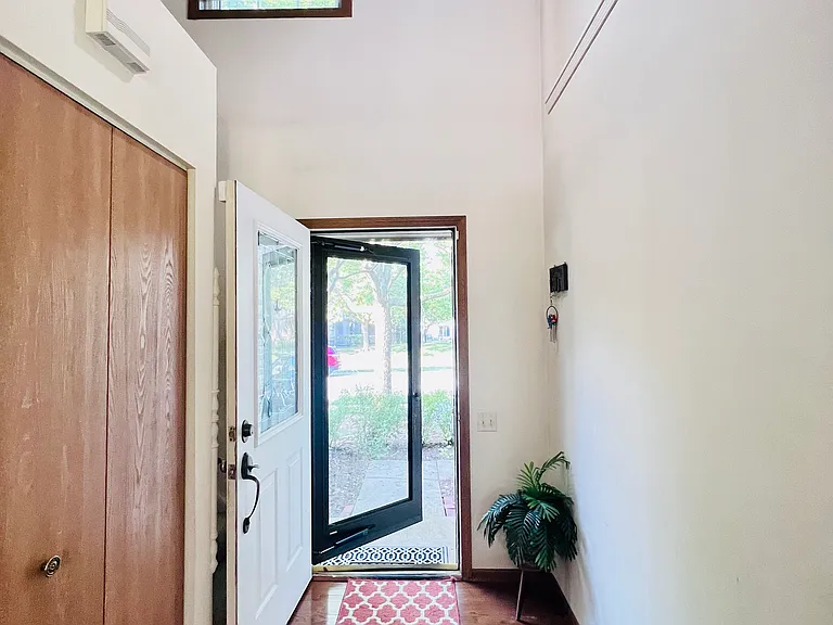 4576 N Sapphire Dr — Photo 24