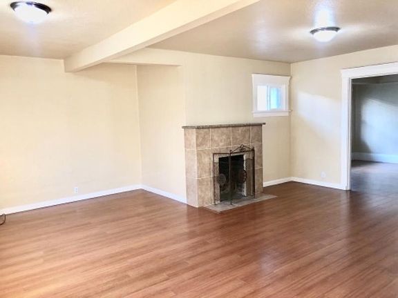 4th image of 5906 Fortune Way