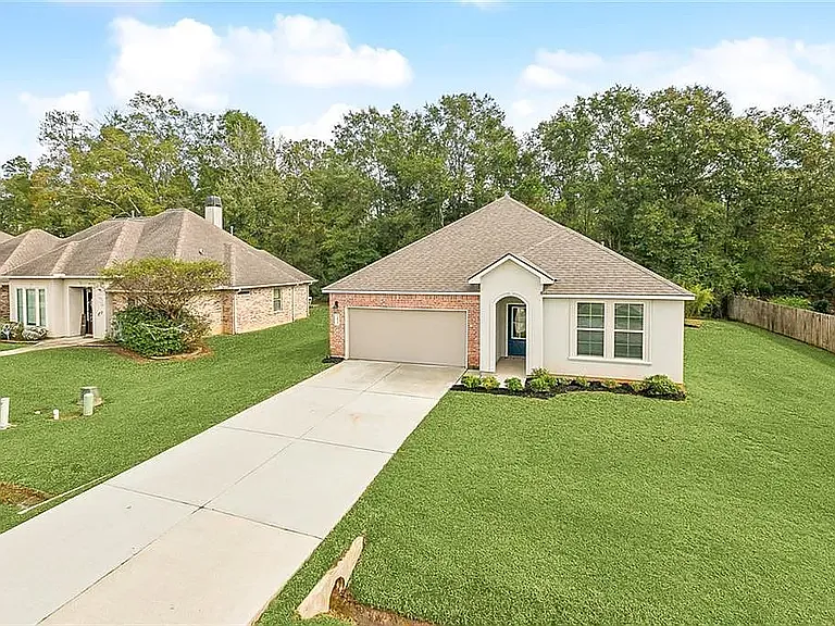 38604 Maddy Ln — Photo 2