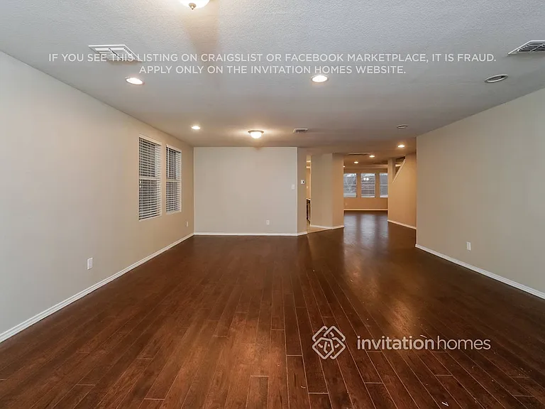 8000 Stowe Springs Ln — Photo 3