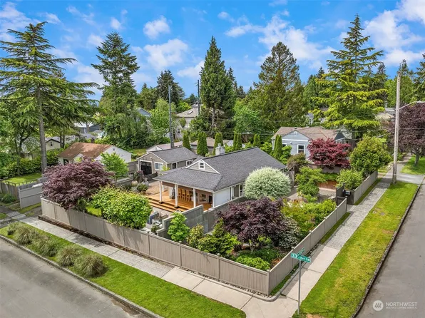 3303 SW 100th Street, Seattle, WA 98146