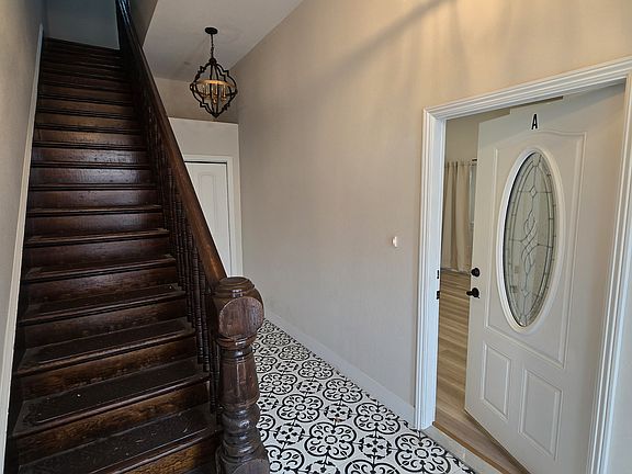 4th image of 609 Court St Suite A