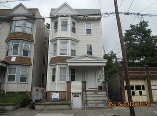 93 Fabyan Pl, Newark, NJ 07112