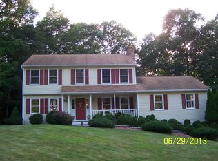 170 Thoreau Dr, Shelton, CT 06484