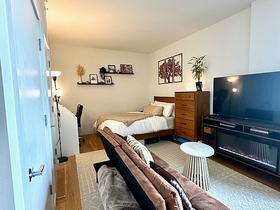 5th image of 409 Eastern Pkwy APT 1011