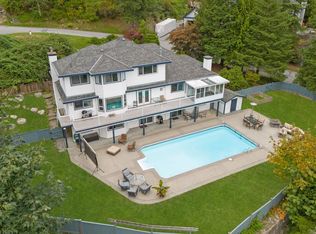 15333 Sheridan Dr, Pitt Meadows, BC V3Y 2T9
