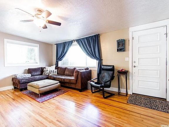 4th image of 599 W Spacerama Dr