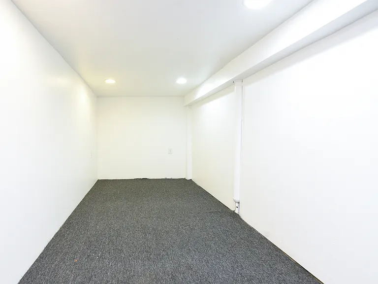 3332 W Le Moyne St — Photo 30