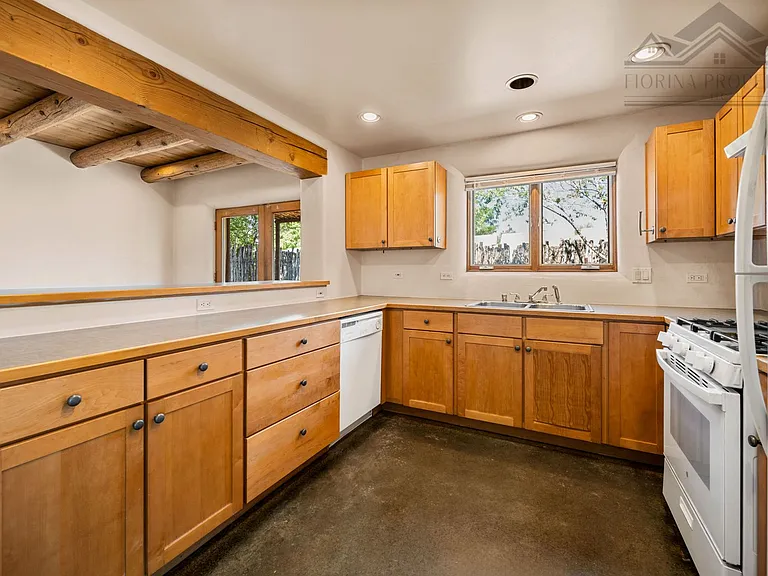 530B Lolita St — Photo 8