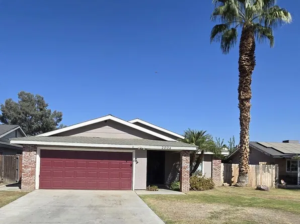2004 Avon Ave, Bakersfield, CA 93304