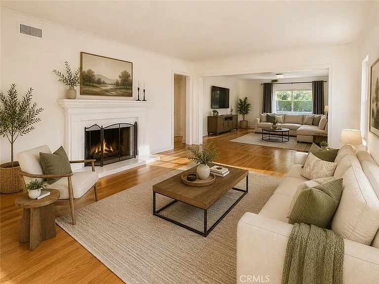 14722 Addison St — Photo 3
