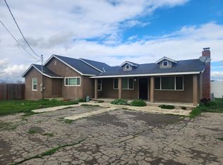 631 E Stuhr Rd, Newman, CA 95360
