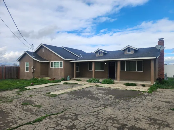631 E Stuhr Rd, Newman, CA 95360