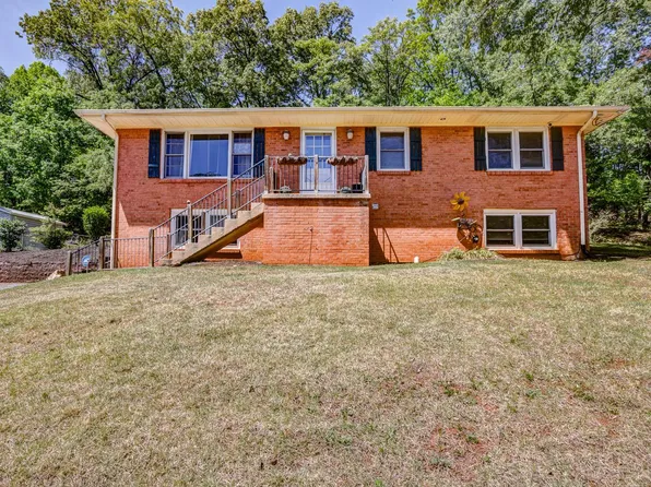 1622 Toddsbury Rd, Altavista, VA 24517