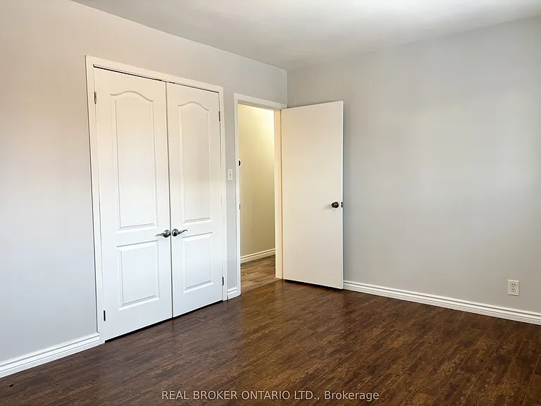 327 Dover St #MAIN FL — Photo 9