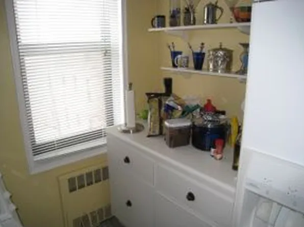 2240 Burnett Street image 1 of 5