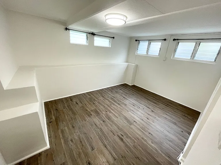 2355 Orchid St — Photo 3