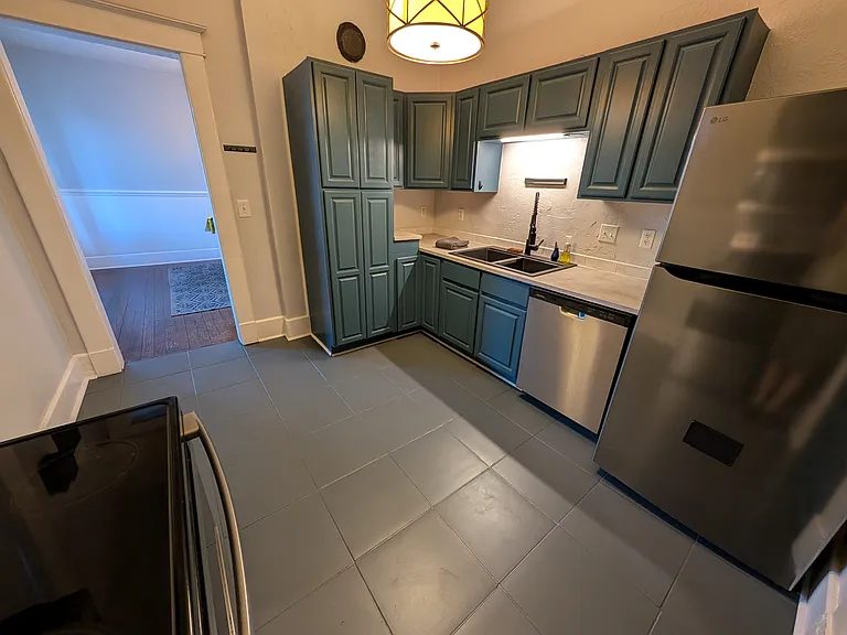 918 Holden St — Photo 11