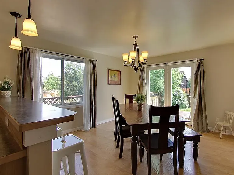 972 Yellowstone Ave — Photo 4