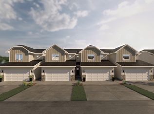 6936 Poppy Ct, Johnston, IA 50131