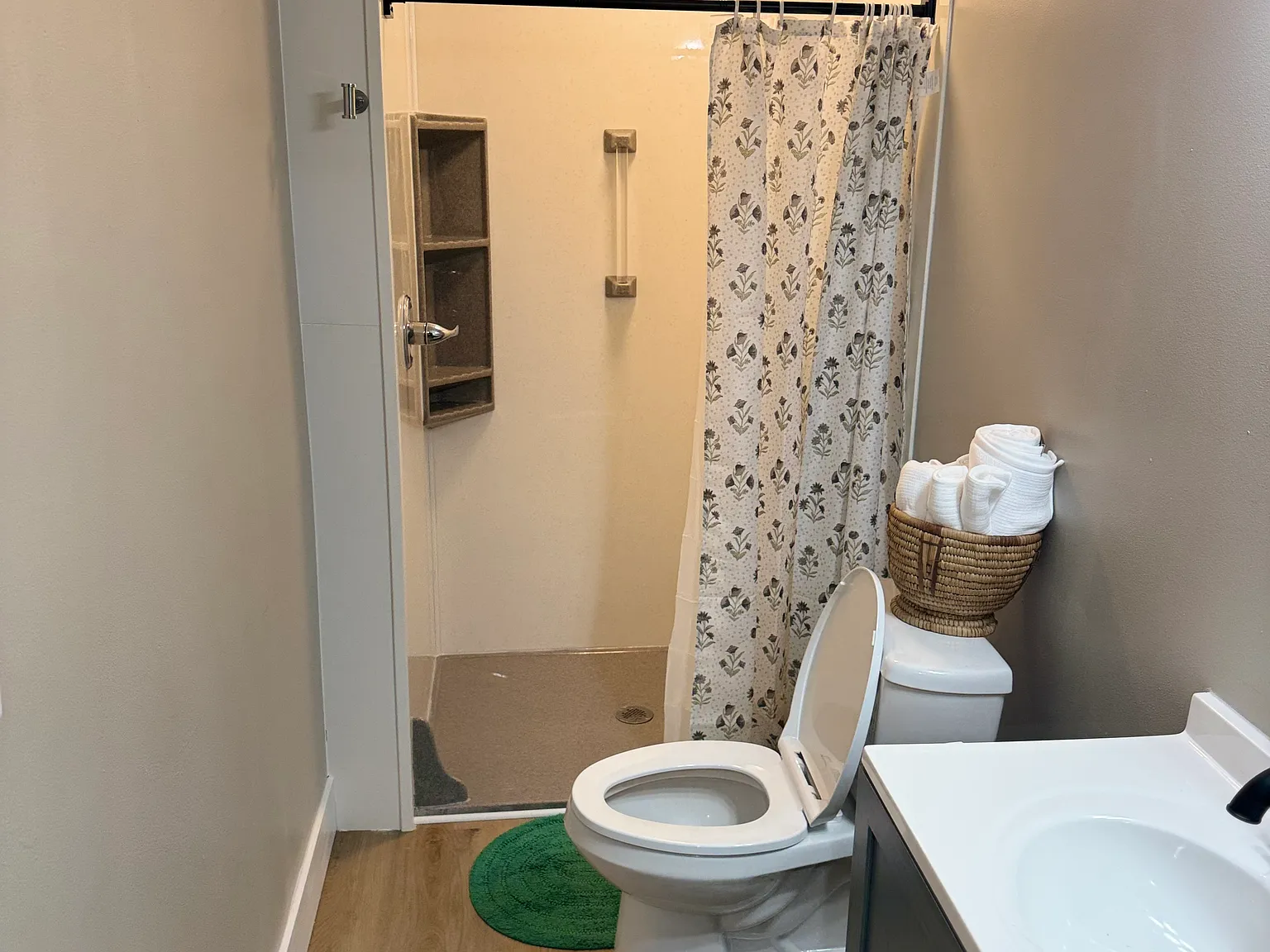 Studio, 347 sqft, $1,000 — Photo 3