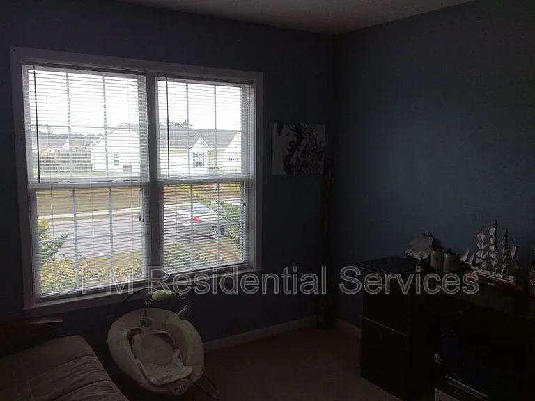321 Rose Bud Ln — Photo 8