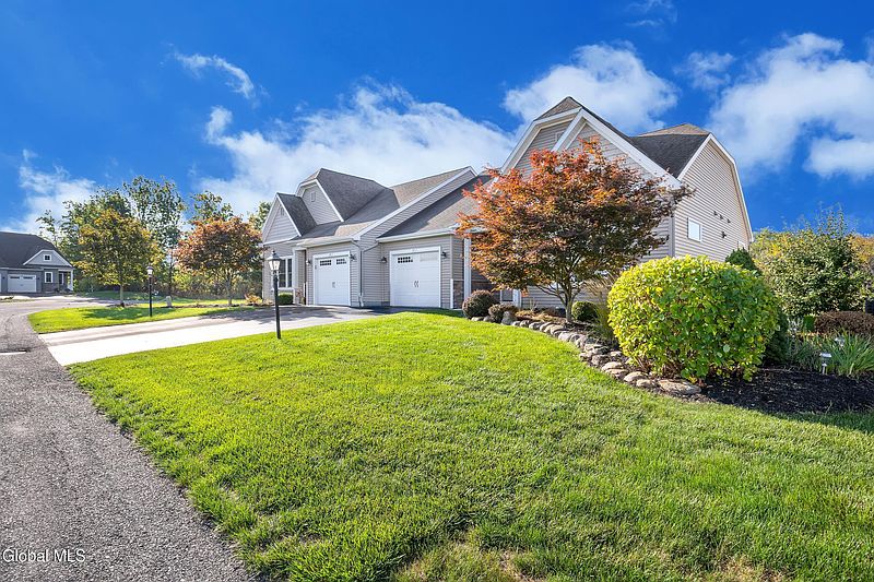 3rd image of 17 Krug Place