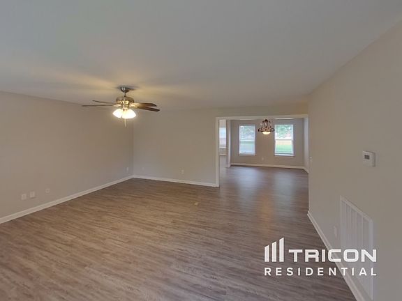 2nd image of 4907 Court Dr