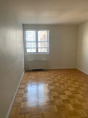 Rented by Manhattan Flats | media 21