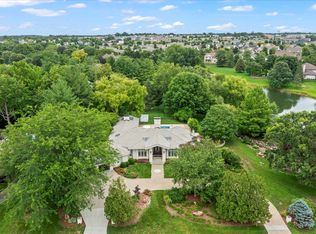1304 Cross Creek Rd, Mahomet, IL 61853