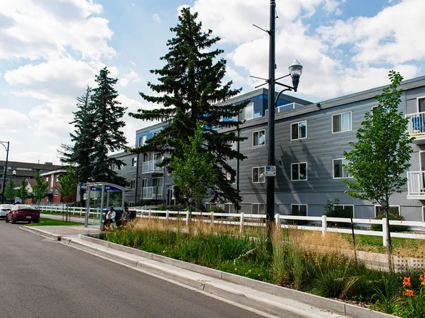 Mainstreet 124th, 11240 124th St NW, Edmonton, AB T5M 0J8