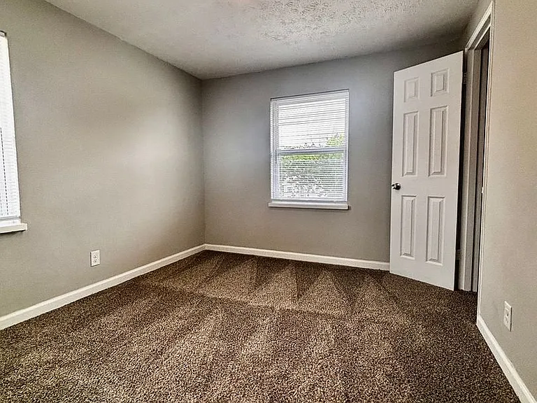 Maples Townhomes — Photo 30