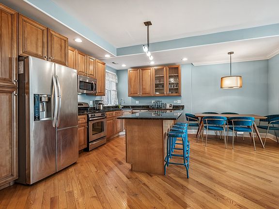 4th image of 5859 N Glenwood Ave #2
