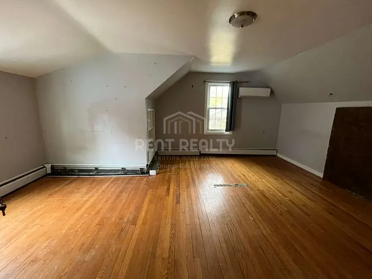 33 Hudson Rd — Photo 8