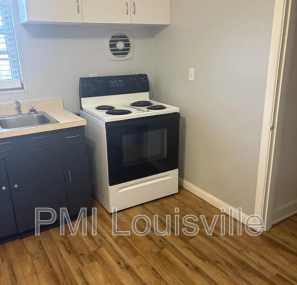 2212 Gerald Ct #3 — Photo 7