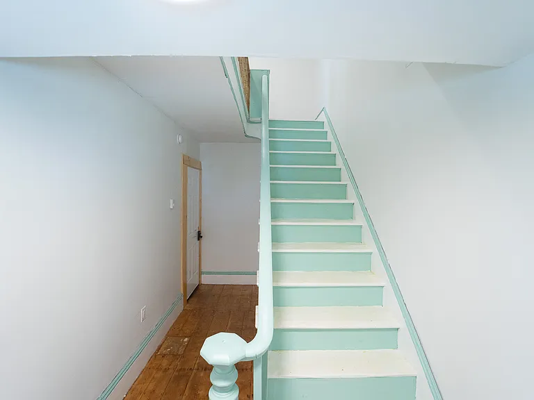 58 Walter St #B — Photo 13